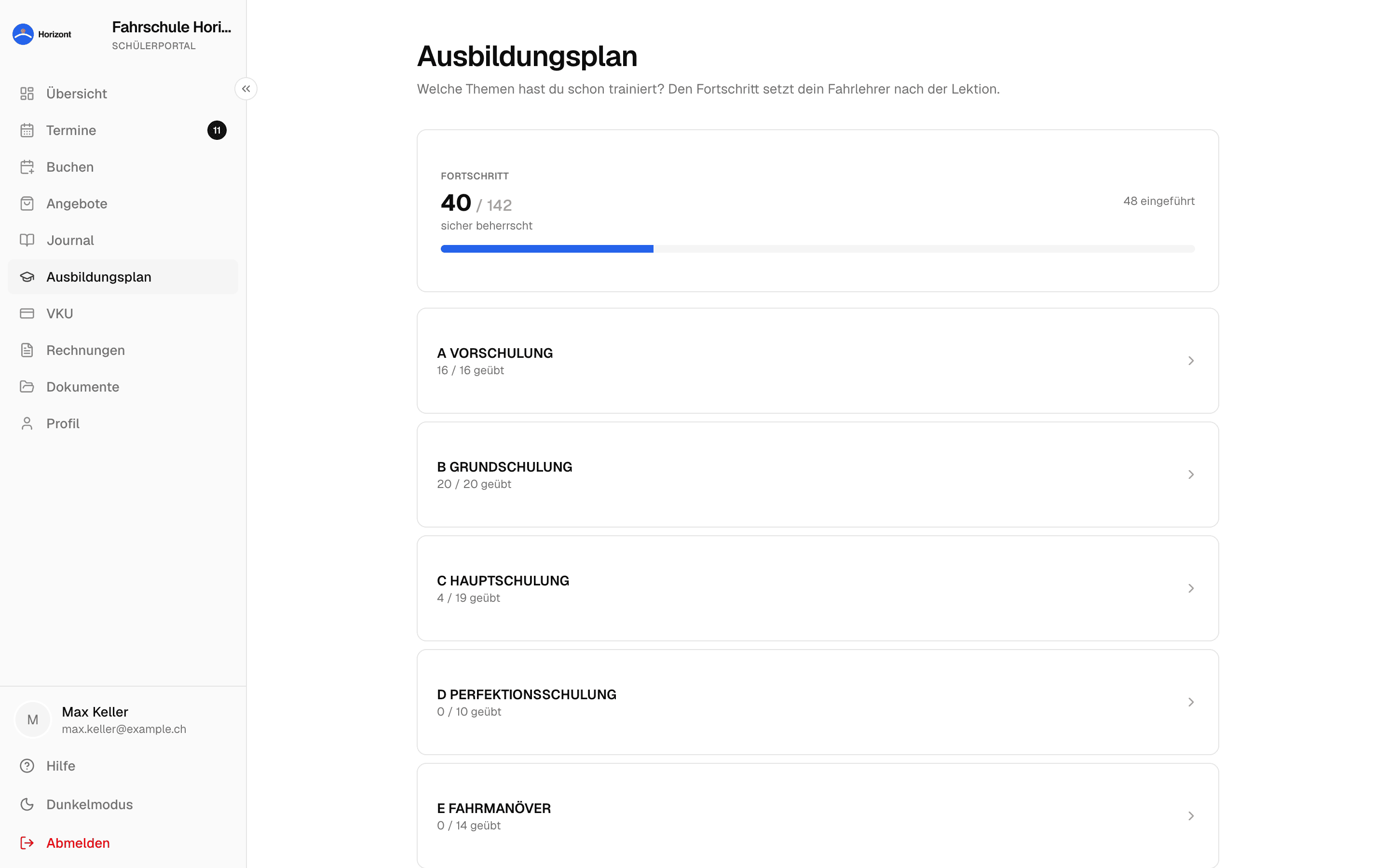 Schülerportal: Ausbildungsplan mit Fortschritt pro Thema und Notizen vom Fahrlehrer